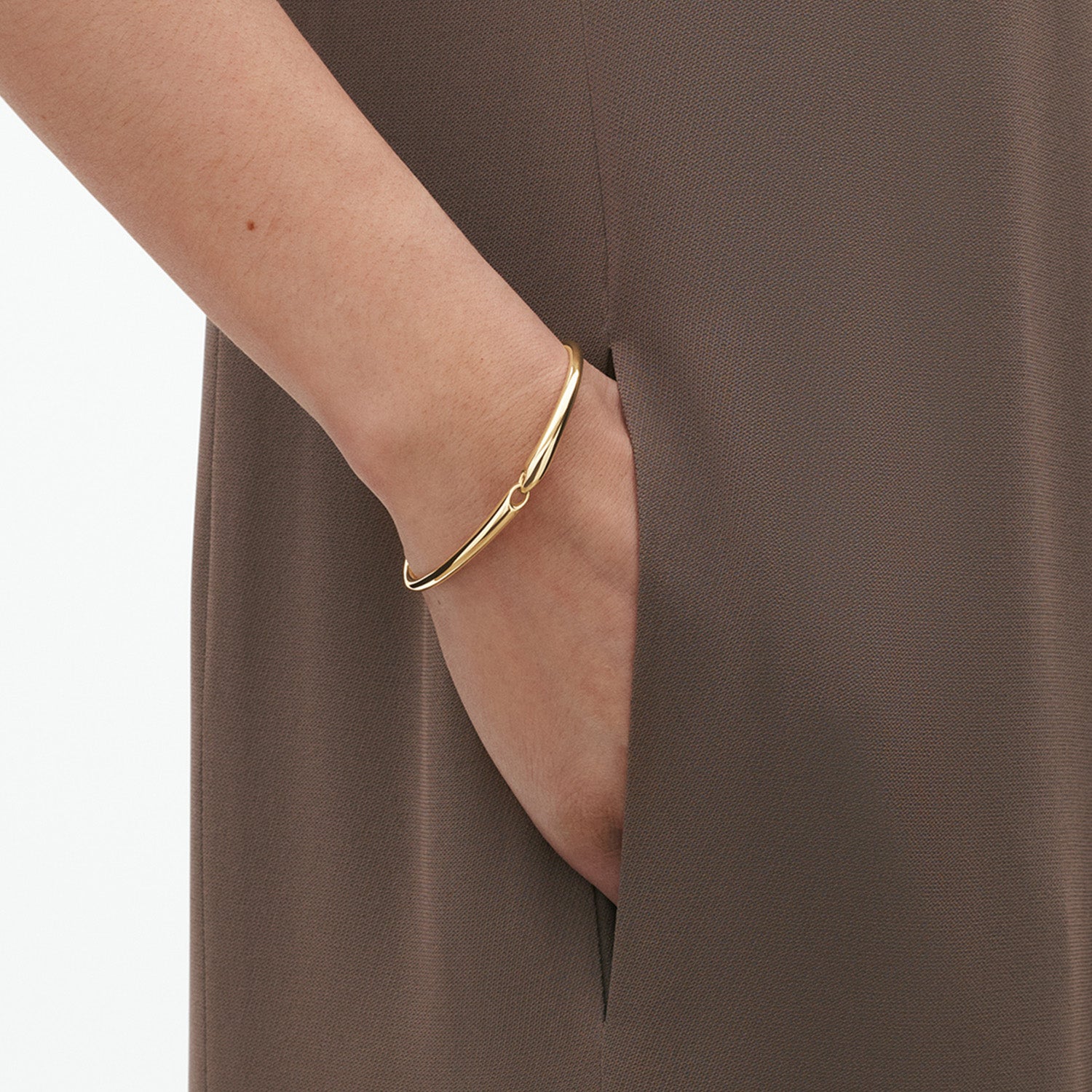 DETAIL232661